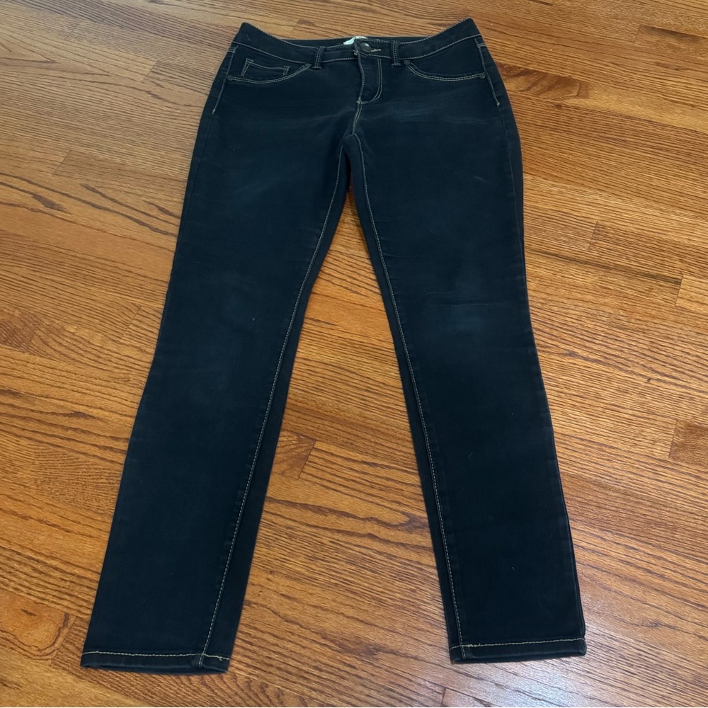 D. Jeans Black Skinny Jeans in Size 8